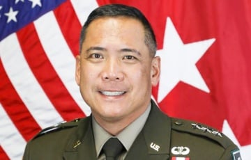 Генерал ЗША атрымаў страсенне мозгу пасля літра чачы ў Кіеве